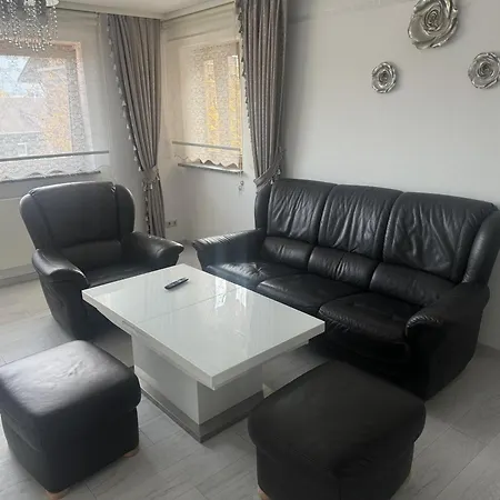 Sun Apartment *